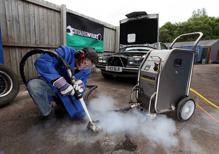 Dry ice cleaning